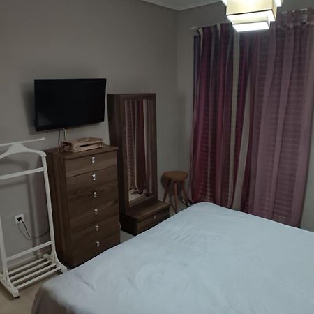 Comfortable Beachfront Apartment Loutraki  Luaran gambar