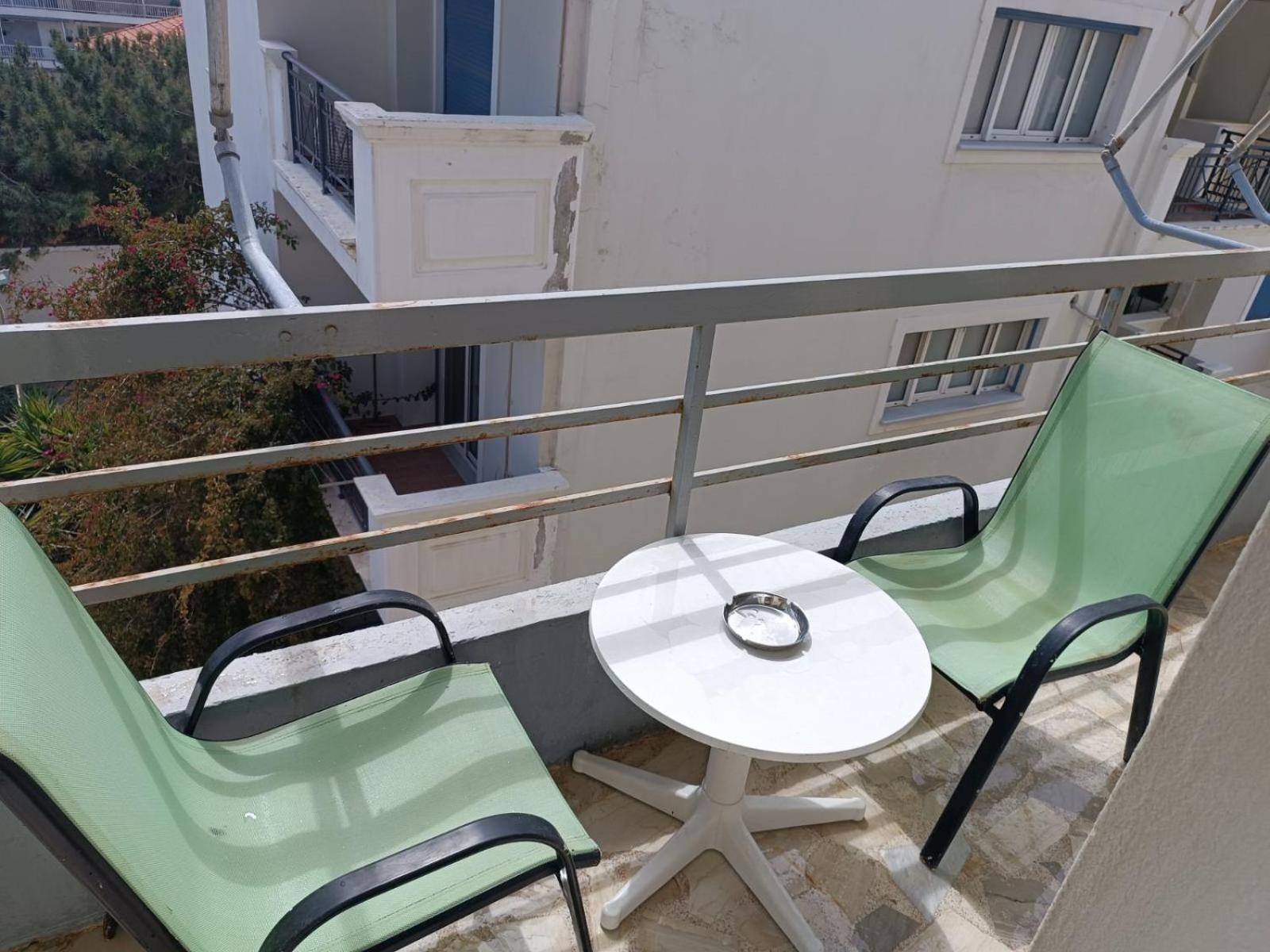 Comfortable Beachfront Apartment Loutraki  Luaran gambar